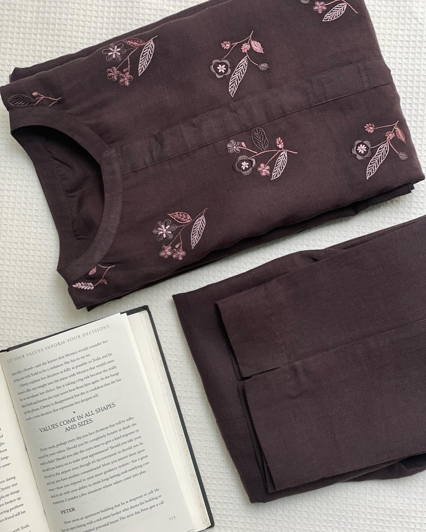 Neutral Co-ord with Delicate Threadwork