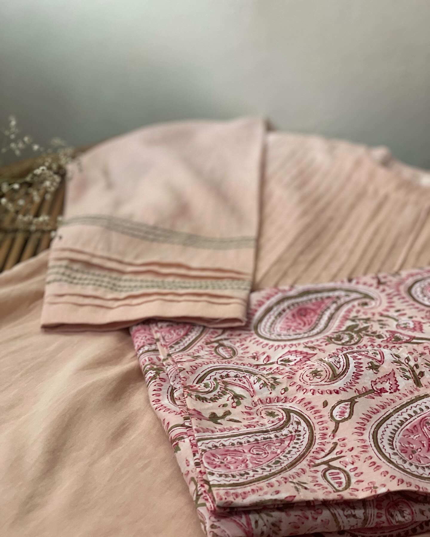Light Rosé Glow Kurti in Soft Elegance