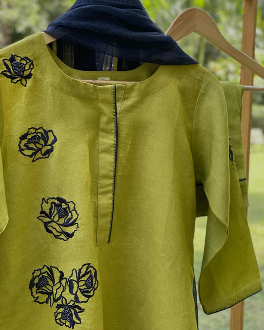 Festive Kurta in Lime with Contrast Blue Detailing