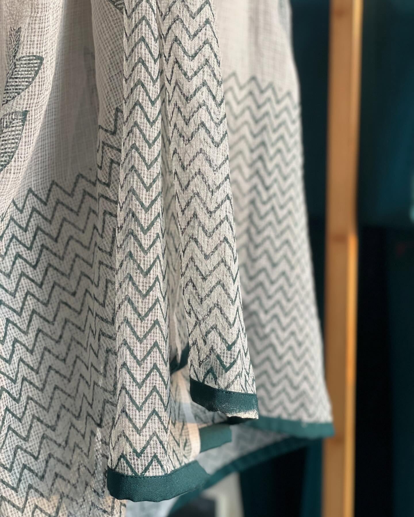 Embroidered Cotton Ensemble with Kota in Grey Tones