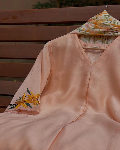 Pink Dusk Set Minimal Embroidered Chanderi with Dupatta