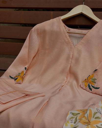 Pink Dusk Set Minimal Embroidered Chanderi with Dupatta