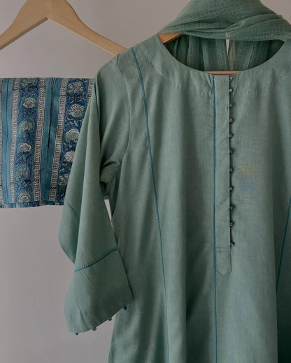 Cotton Kurta Set with Pockets & Tie-Dye Kota Layer