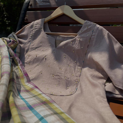 Festive Solid Kurta Set with Hand-Tucked Beads & Chettinad Dupatta