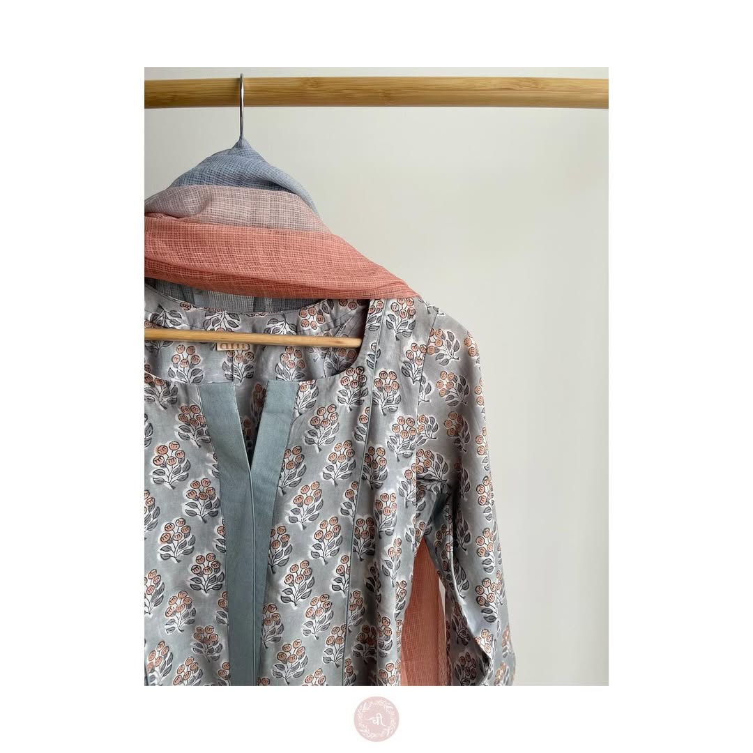 Mul Cotton Suit Set with Edged Pants & Dual-Tone Dupatta