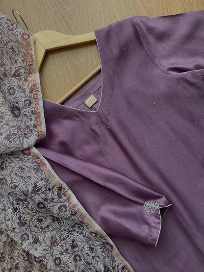 Lavender Chanderi Kurta Set with Grey Detailing