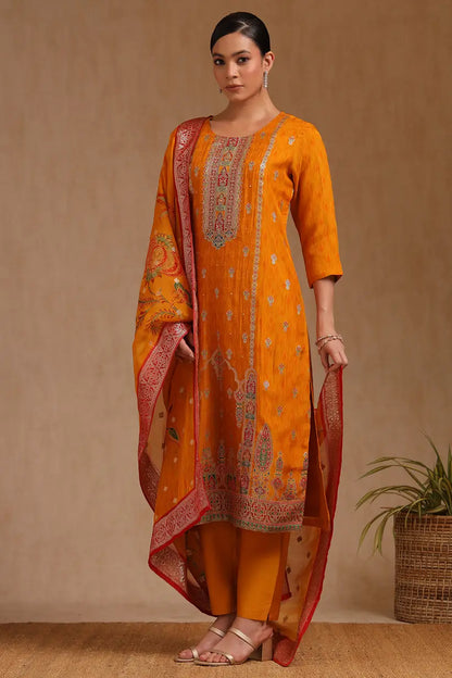 Women Ethnic Motif Suit Set With Beads And Stones